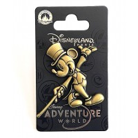 Disneyland Paris Mickey in gold Souvenir Pin