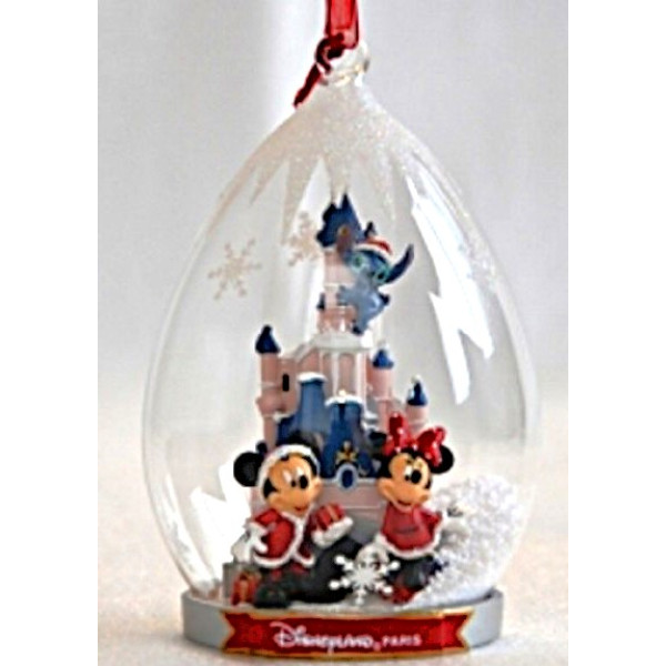 Cinderella Castle and Characters Disneyland Paris Ornament, extremely rare Cinderella Castle and Characters Disneyland Paris Ornament, extremely rare