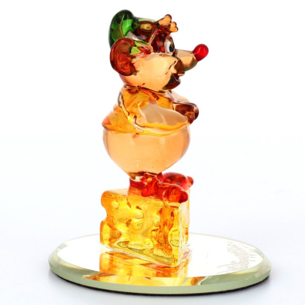 Gus Figurine on a Piece of Cheese in glass, by Arribas Disneyland Paris Gus Figurine on a Piece of Cheese in glass, by Arribas Disneyland Paris