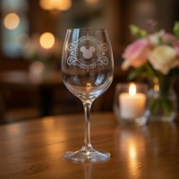 Mickey Mouse engraved wine glass, by Arribas Disneyland Paris