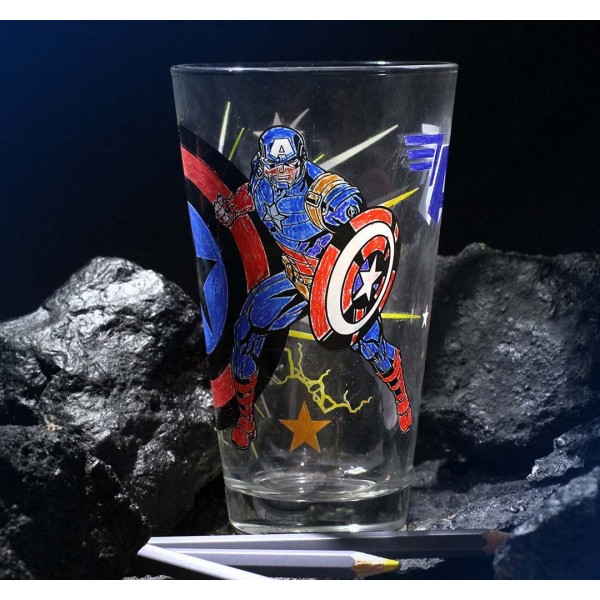 Marvel Captain America colouring glass by Arribas Marvel Collection